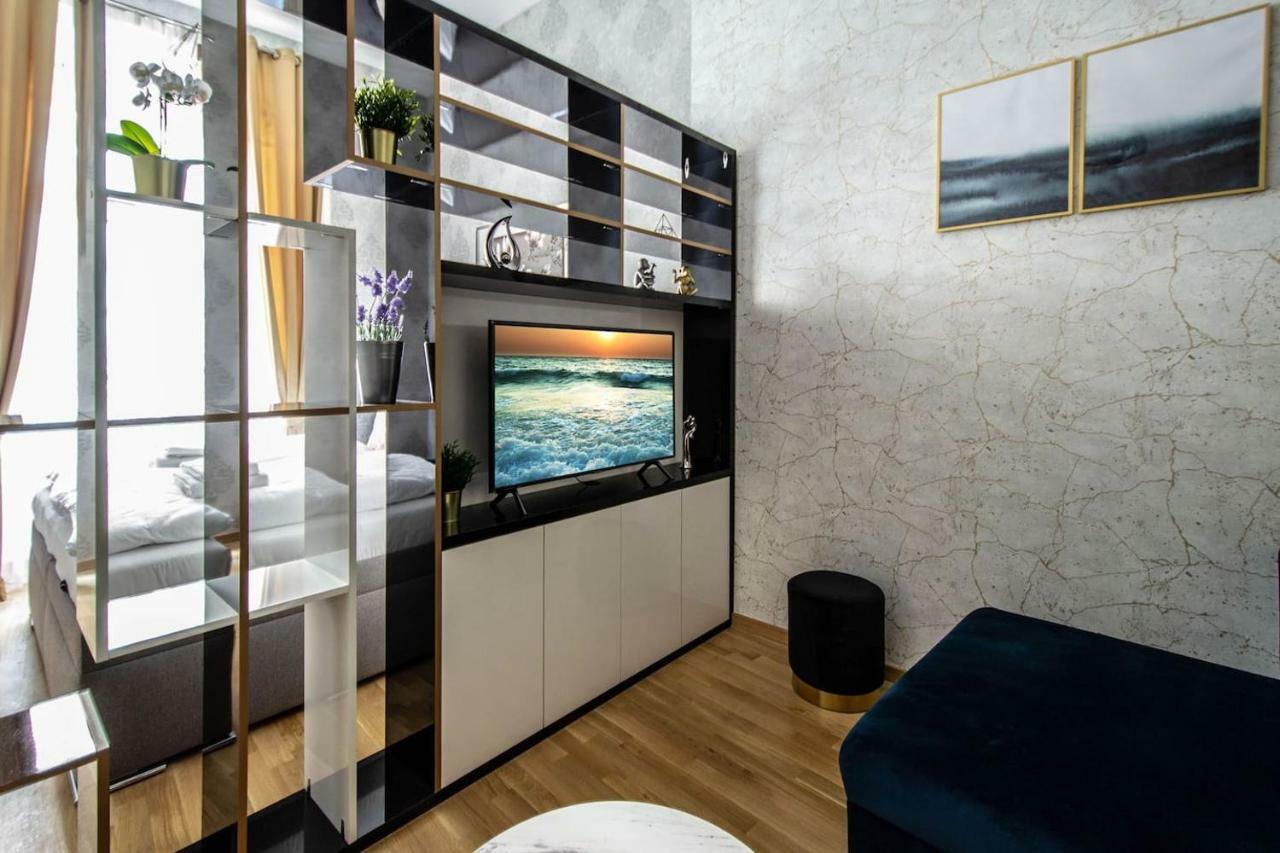 Design 3Bdr Apartment In Residence, Free Parking Prag Exterior foto