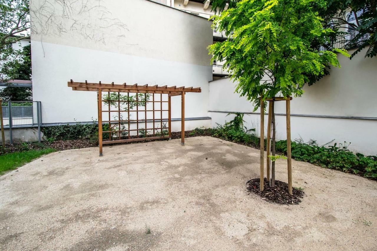 Design 3Bdr Apartment In Residence, Free Parking Prag Exterior foto