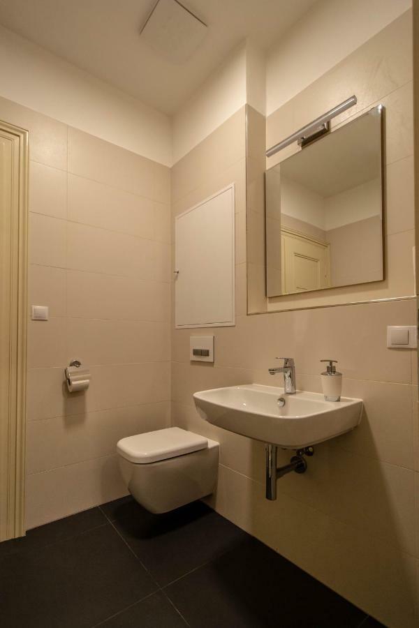 Design 3Bdr Apartment In Residence, Free Parking Prag Exterior foto